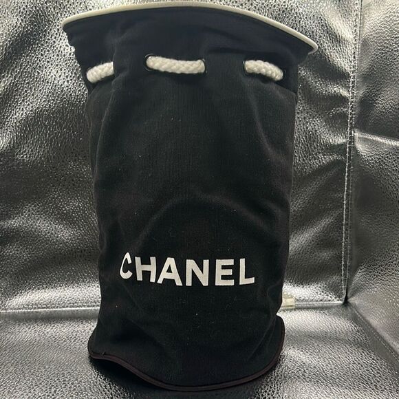 Chanel Drawstring Top Cloth Canvas Bucket Bag Black White Logo Travel Beach - Picture 2 of 12